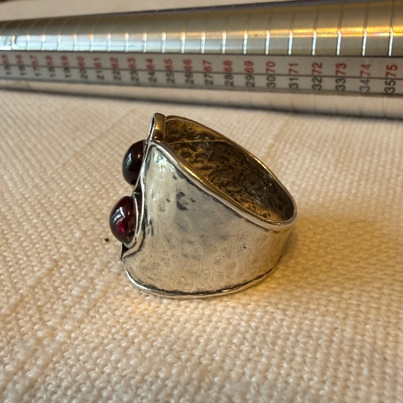 Silpada Vintage Sterling Silver Ring with Garnet Stones - Picture 6 of 8